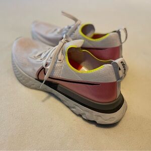 Nike Infinity React Fly Knit